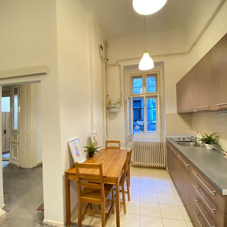 Sziv Apartment - Modern And Comfortable Budapest Exterior photo